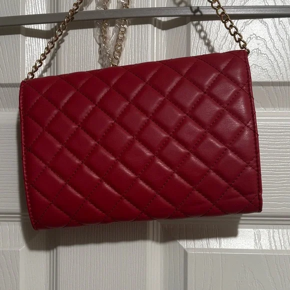 Badgley Mischka Red Quilted Crossbody Chain Bag - Picture 2 of 7